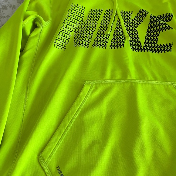 Nike Therma-Fit Hoodie - Picture 2 of 5